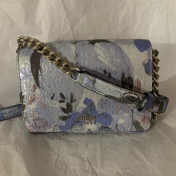 Guess Handbags - Guess Crossbody Bag